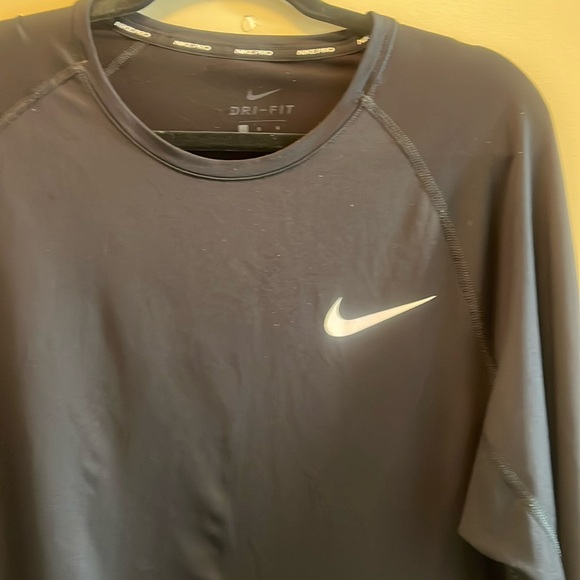 Nike Pro Dri-Fit Long Sleeve Athletic Top - Picture 2 of 8